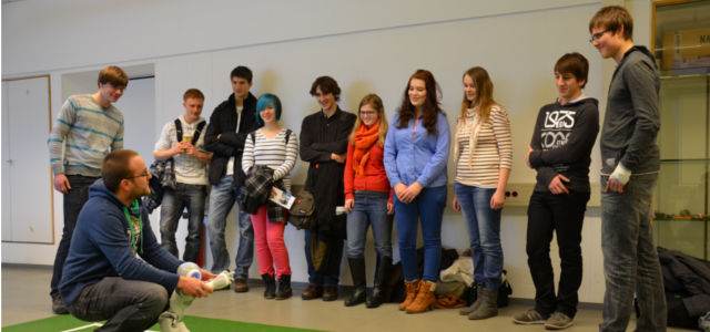 Auch praxisnahe Laborführungen stehen beim Info-Tag der Fachhochschule Südwestfalen auf dem Programm infotag Hagen - Beitragsbild